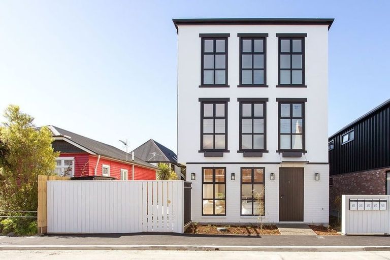 Photo of property in 1/13 Moa Place, Christchurch Central, Christchurch, 8013