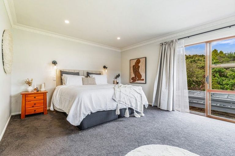 Photo of property in 40 Waikoukou Valley Road, Waimauku, 0812