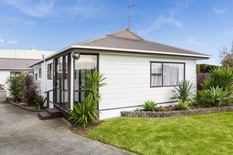 Photo of property in 22a Churchill Terrace, Waiuku, 2123