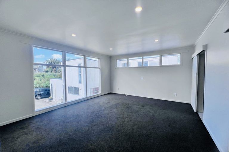 Photo of property in 8 Onepoto Road, Hauraki, Auckland, 0622