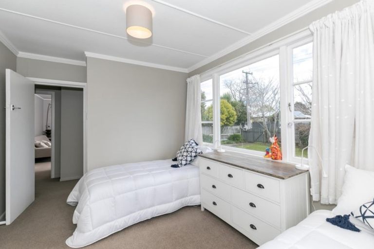 Photo of property in 1064 Heaphy Terrace, Fairfield, Hamilton, 3214