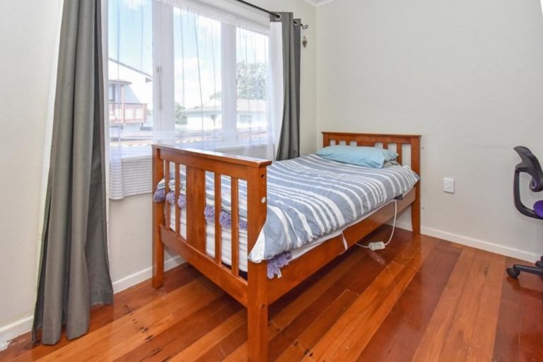 Photo of property in 1/15 Frances Street, Manurewa, Auckland, 2102