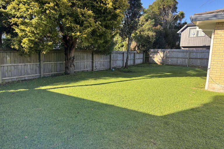 Photo of property in 1/101 Lynwood Road, New Lynn, Auckland, 0600