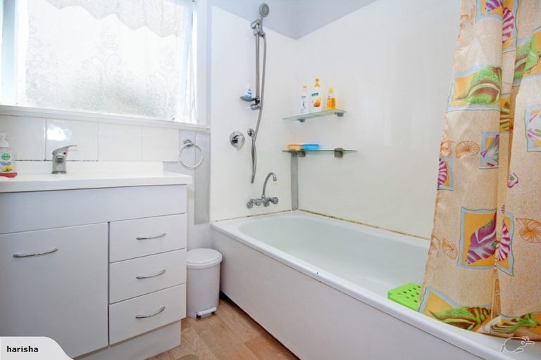 Photo of property in 1/35 Wallace Road, Papatoetoe, Auckland, 2025