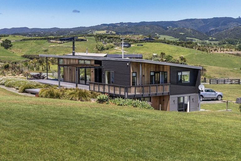 Photo of property in 67 Mclean Road, Waipu, 0582