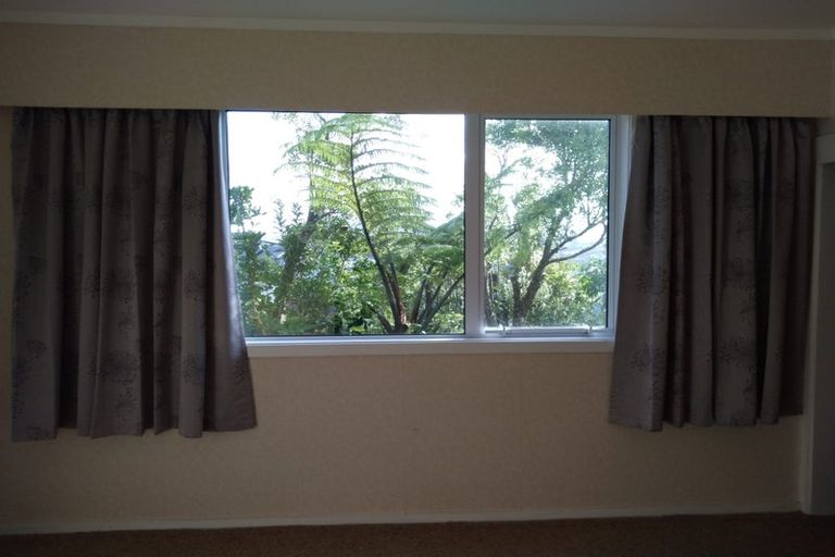 Photo of property in 85 Baylands Drive, Newlands, Wellington, 6037