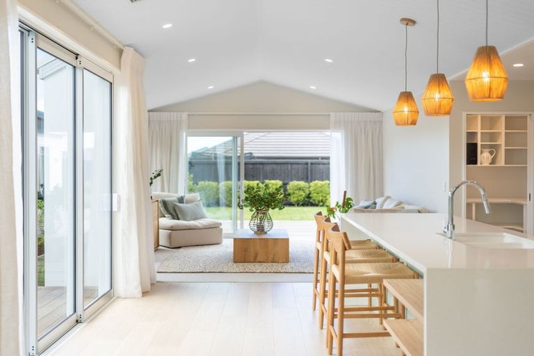 Photo of property in 46 Finstock Way, Rolleston, 7614