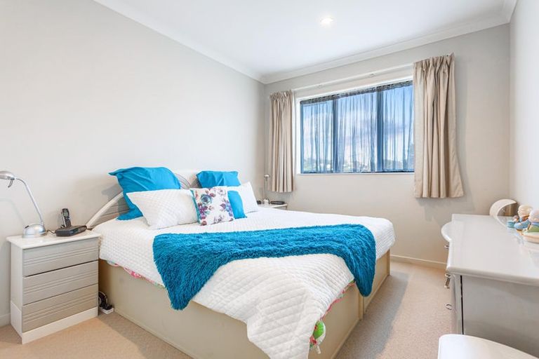 Photo of property in 5b Cartmel Avenue, Massey, Auckland, 0614