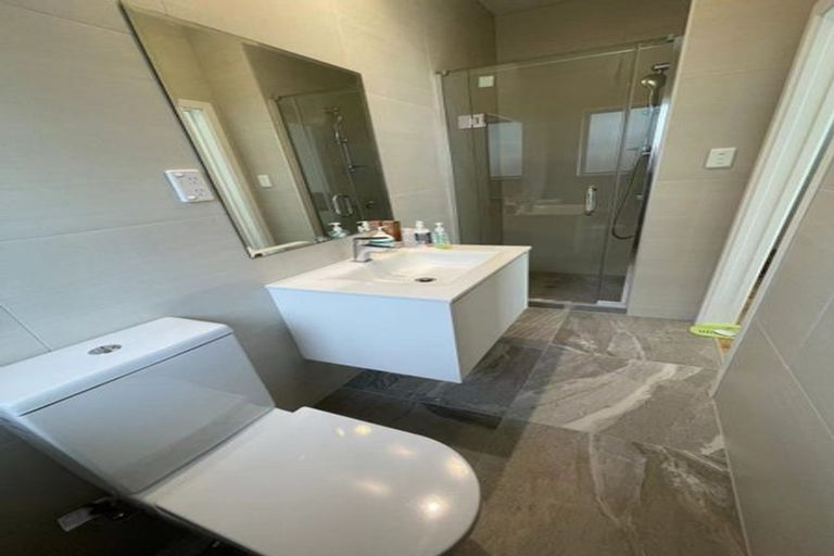 Photo of property in 102 Stanmore Bay Road, Stanmore Bay, Whangaparaoa, 0932