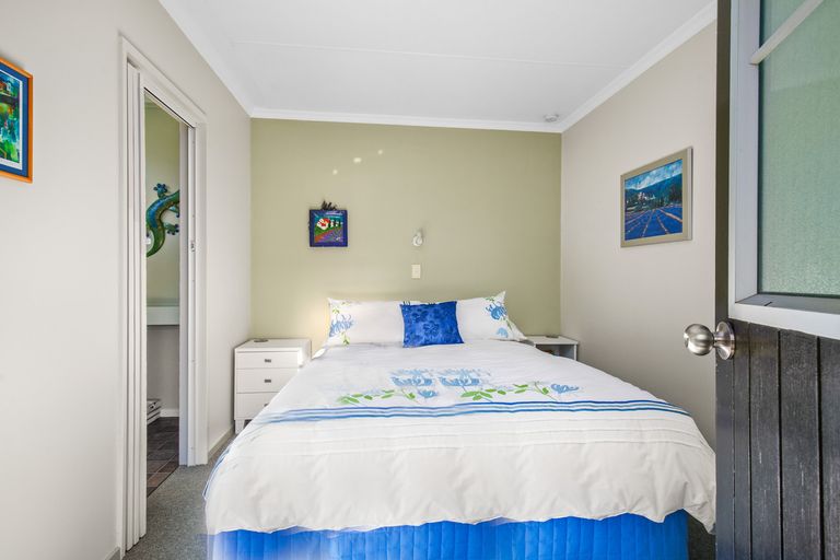 Photo of property in 92 Hazlett Street, Clyde, 9330