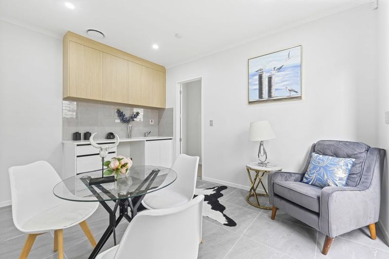 Photo of property in 5 Knockanara Drive, Flat Bush, Auckland, 2019