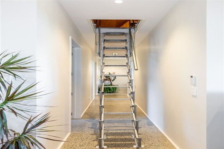 Photo of property in 24a Christian Road, Swanson, Auckland, 0614