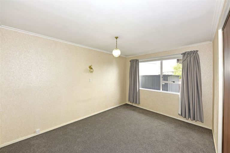 Photo of property in 2/2 Loreto Place, Hornby, Christchurch, 8042