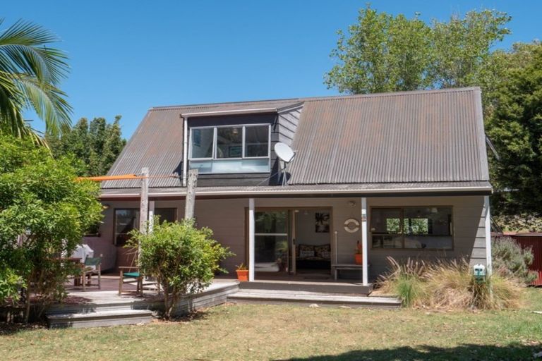 Photo of property in 41 Mako Street, Taupo Bay, Mangonui, 0494