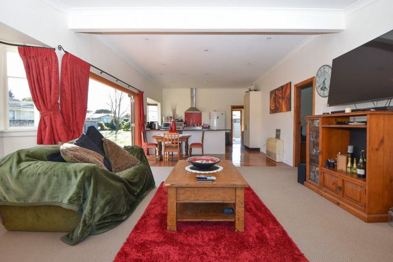 Photo of property in 24 Hilton Road, Carterton, 5713