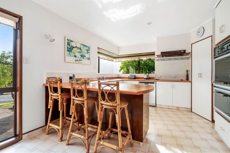 Photo of property in 213 Fairway Drive, Te Kamo, Whangarei, 0112