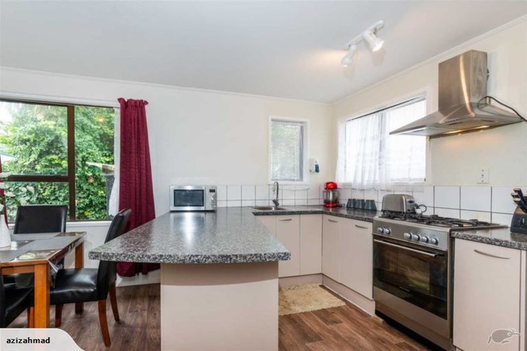 Photo of property in 23 Armada Drive, Ranui, Auckland, 0612