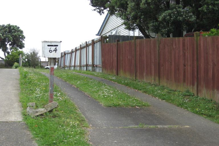 Photo of property in 64 Heyford Close, Mangere, Auckland, 2022