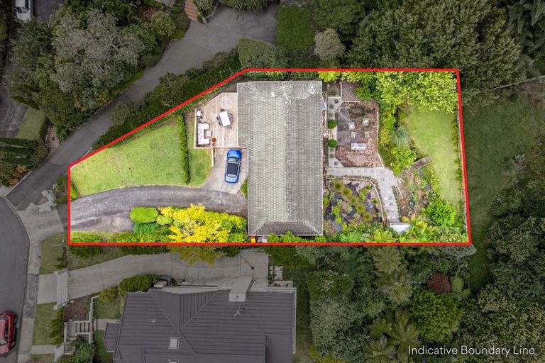 Photo of property in 13 Hartles Place, Mellons Bay, Auckland, 2014