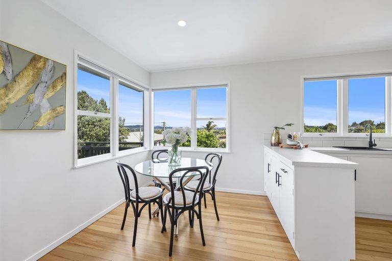 Photo of property in 109 Sandspit Road, Shelly Park, Auckland, 2014