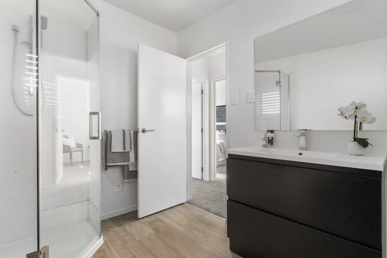 Photo of property in 14f Andrew Road, Howick, Auckland, 2010