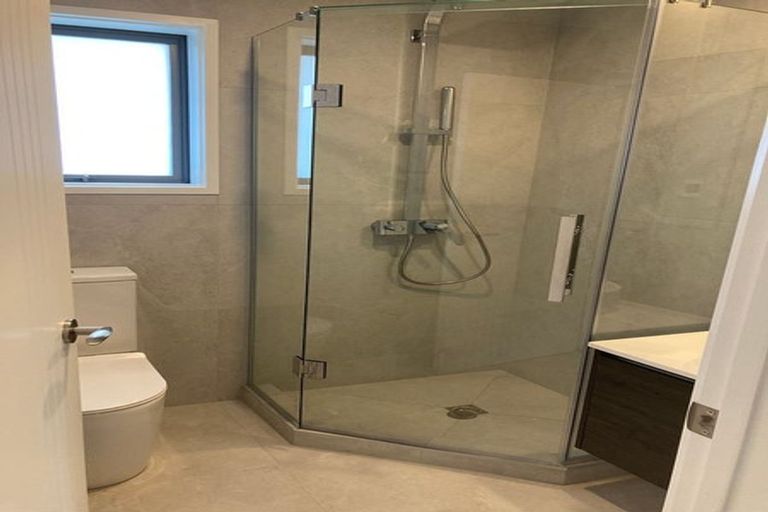 Photo of property in 8 O'halloran Road, Howick, Auckland, 2014