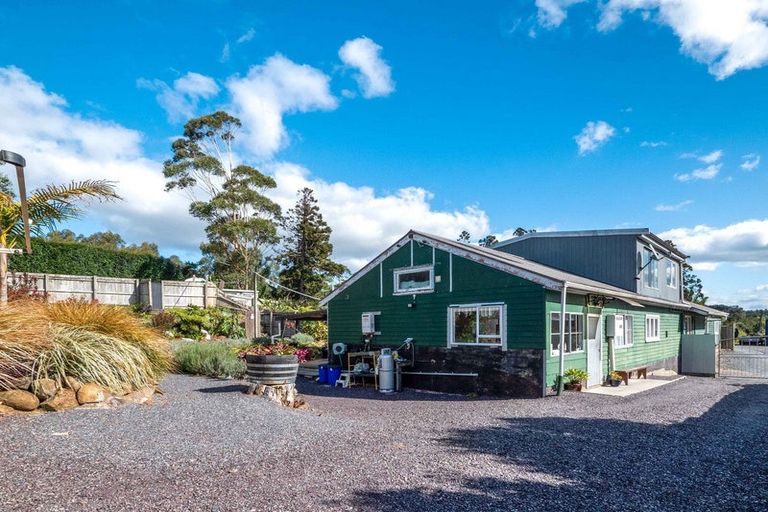 Photo of property in 61 Wiroa Road, Kerikeri, 0293