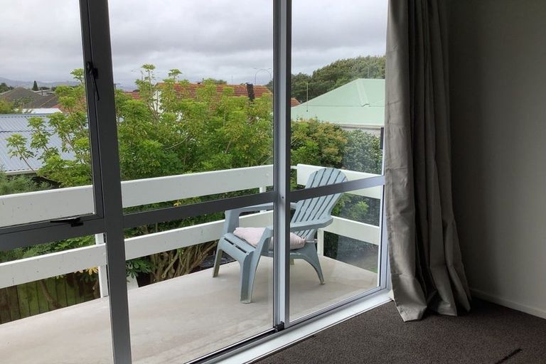 Photo of property in 11/10 Trevethick Grove, Woburn, Lower Hutt, 5010