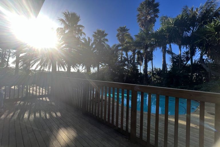 Photo of property in 42 Walter Street, Hauraki, Auckland, 0622