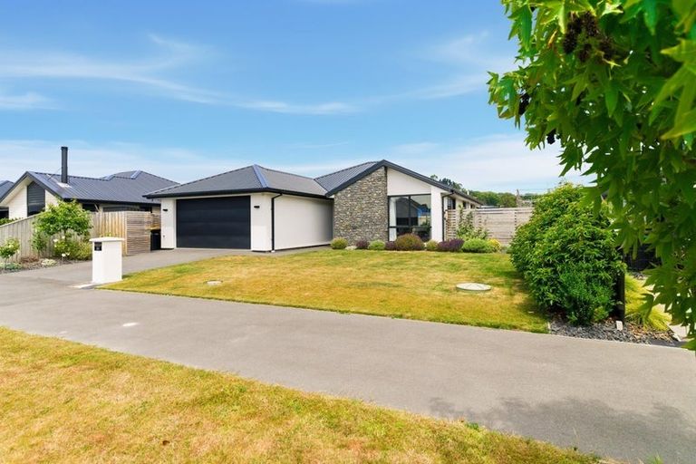 Photo of property in 84 Muirhill Street, Halswell, Christchurch, 8025