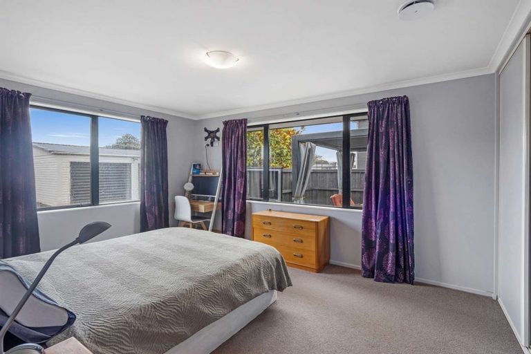 Photo of property in 14 Portchester Street, Aranui, Christchurch, 8061