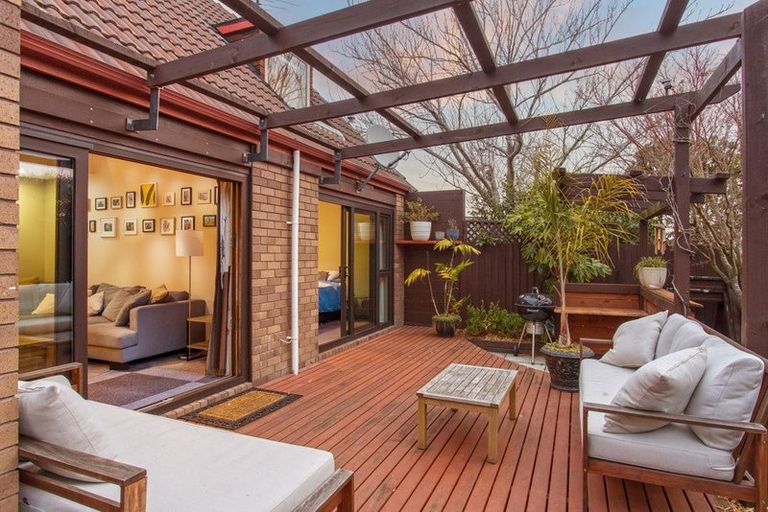 Photo of property in 1/19 Waitikiri Drive, Parklands, Christchurch, 8083