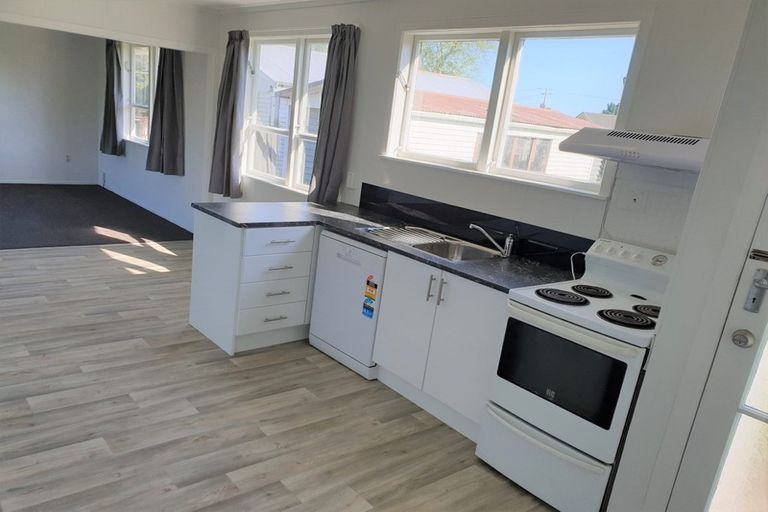 Photo of property in 46 Northolt Road, Fairview Downs, Hamilton, 3214