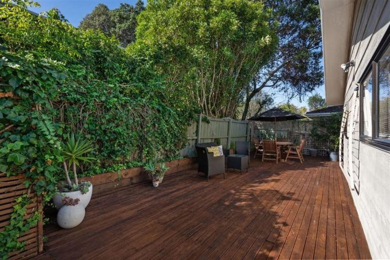 Photo of property in 2/18 Morton Avenue, Forrest Hill, Auckland, 0620