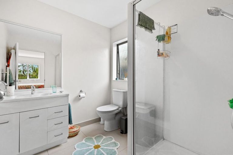 Photo of property in 106 Popokatea Drive, Takanini, 2112