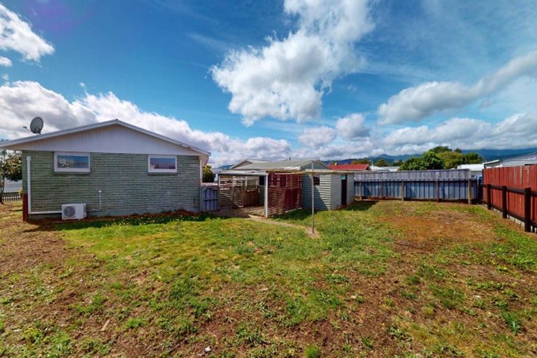 Photo of property in 4 Ross Street, Levin, 5510