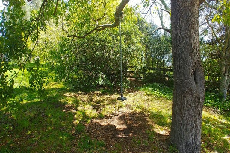 Photo of property in 178 Valley Road, Waimauku, 0881