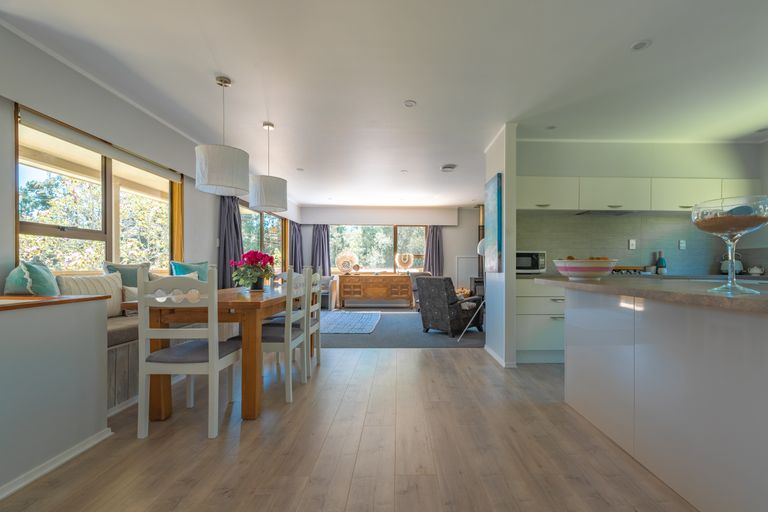 Photo of property in 84 Hone Heke Road, Kerikeri, 0230