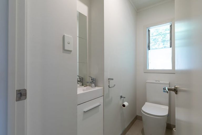 Photo of property in 15a Mildmay Road, Henderson, Auckland, 0610