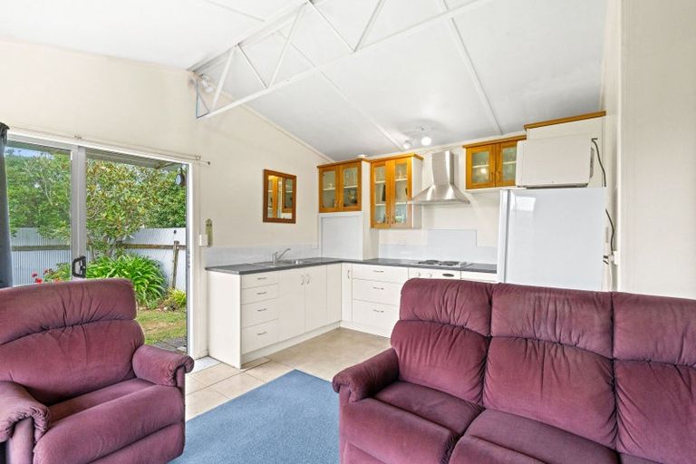 Photo of property in 33 Kiharoa Street, Otaki Beach, Otaki, 5512