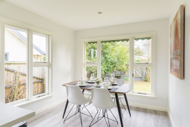 Photo of property in 27 Middlepark Road, Sockburn, Christchurch, 8042