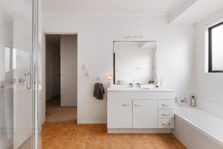 Photo of property in 6b Dickson Road, Papamoa Beach, Papamoa, 3118