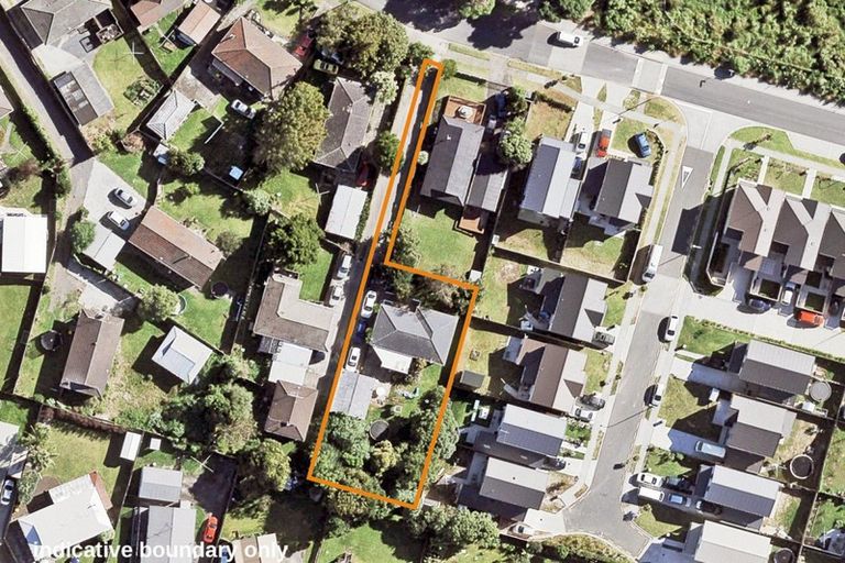 Photo of property in 31 Becker Drive, Weymouth, Auckland, 2103