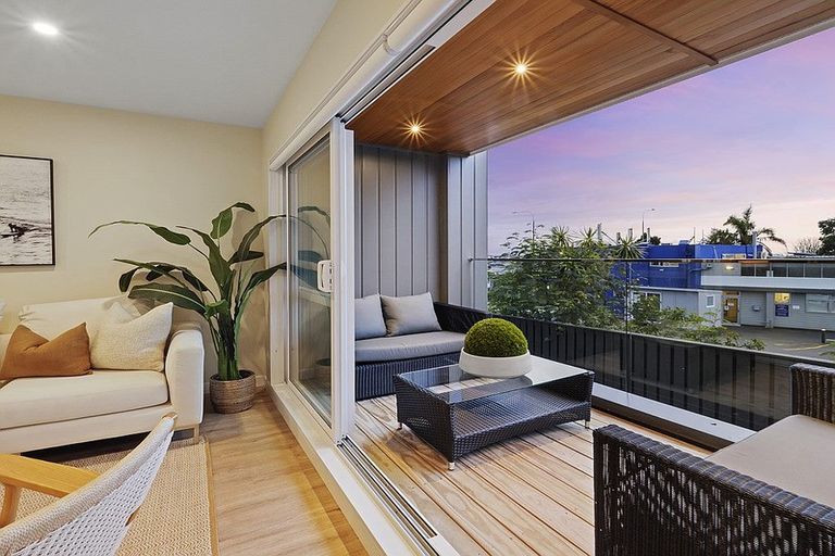 Photo of property in 6/4 Jutland Road, Hauraki, Auckland, 0622