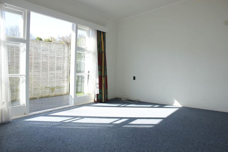 Photo of property in 1/118 Nile Road, Milford, Auckland, 0620