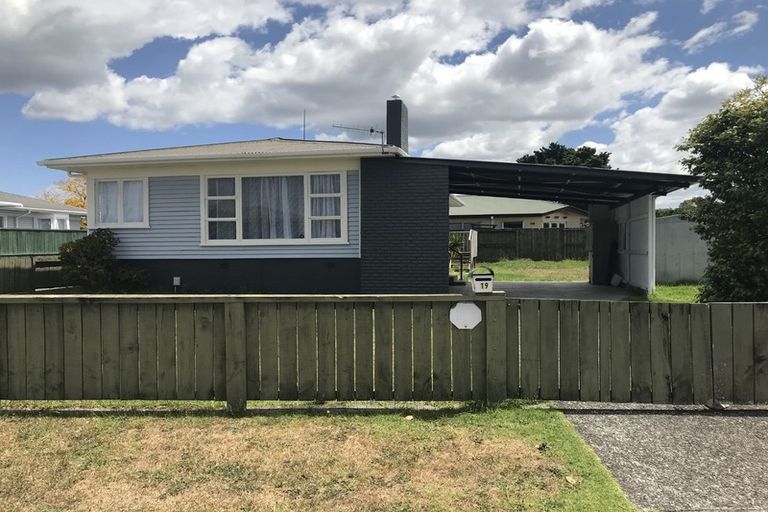 Photo of property in 19 Erin Street, Tikipunga, Whangarei, 0112
