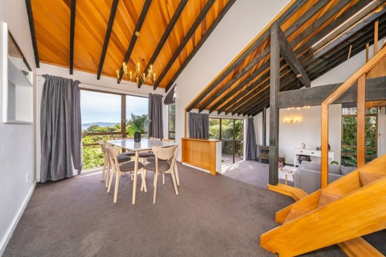 Photo of property in 38 Stanhope Grove, Korokoro, Lower Hutt, 5012