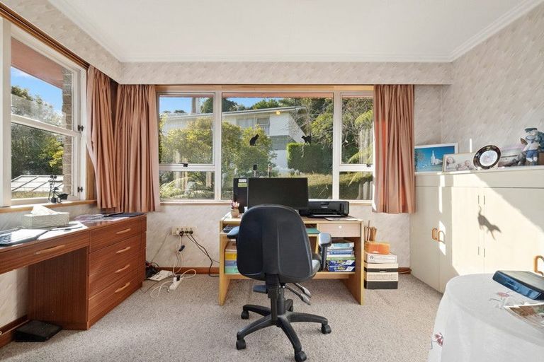 Photo of property in 87 Kaikorai Valley Road, Glenross, Dunedin, 9011