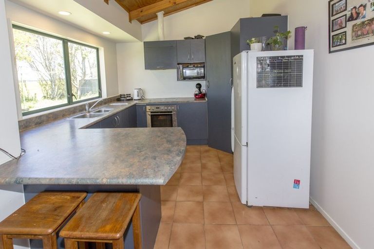 Photo of property in 233 Tatarariki Spur Road, Te Kopuru, 0391