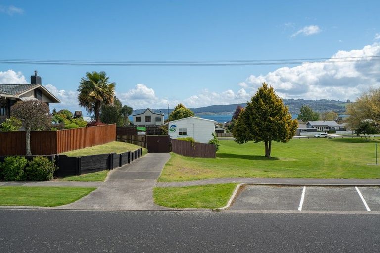 Photo of property in 8 Rokino Road, Taupo, 3330